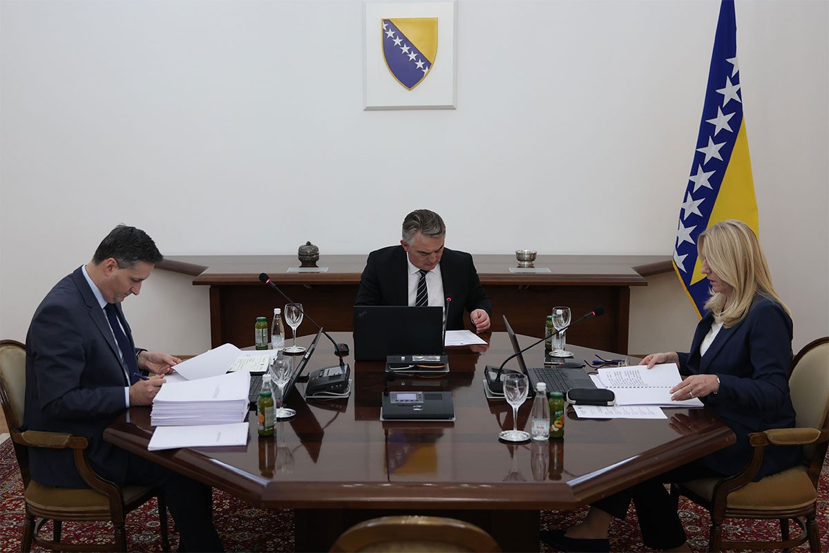 Kako su članovi Predsjedništva BiH glasali o Kosovu u Savjetu Evrope?