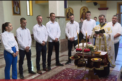 Na praznik Svetog Vasilija 12 članova porodice Babić se krstilo