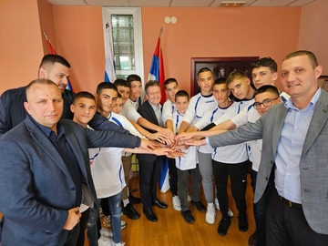 Načelnik Perić darovao male fudbalere ŠAMPIONE regije: “JURIŠ” NA VRH REPUBLIKE SRPSKE