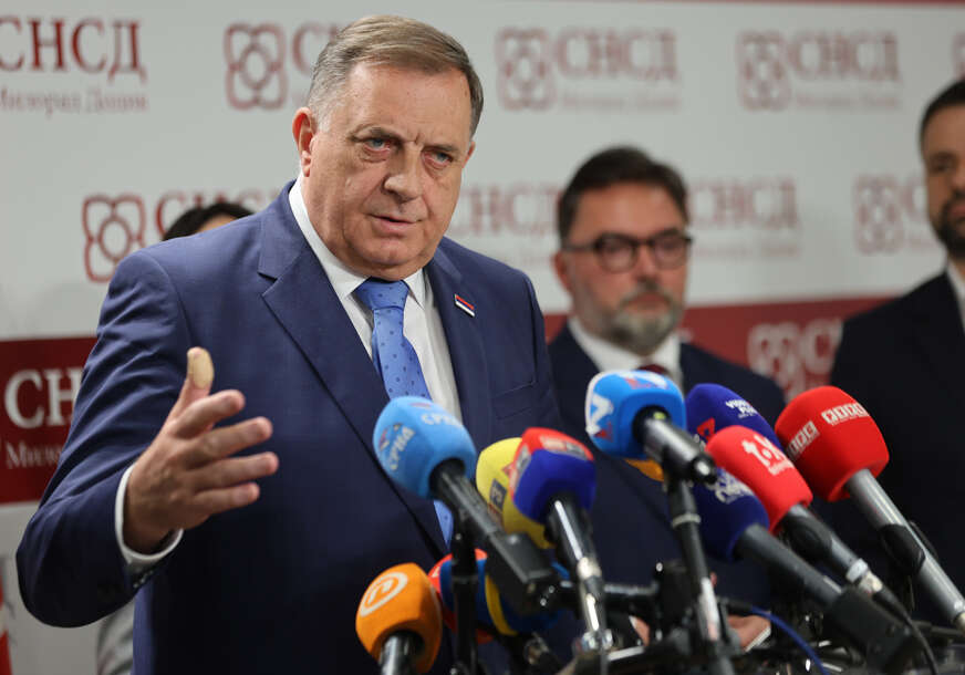Dodik istakao da se zločinom nad pripadnicima JNA u Tuzli poslala poruka Srbima