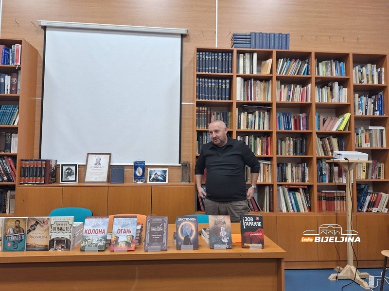 Vlado Arsić i Nenad Milkić u Han Pijesku: Od opasnosti koje vrebaju djecu do antiratnih priča (FOTO)