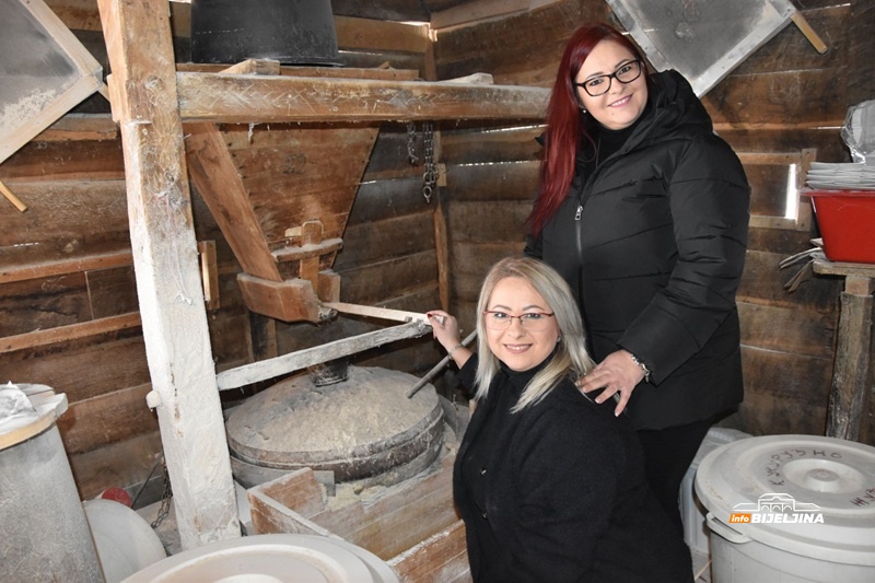 Sestre iz Ugljevika brinu o vodenici staroj 87 godina: Roditelji dovode djecu koja imaju problema sa govorom (FOTO)