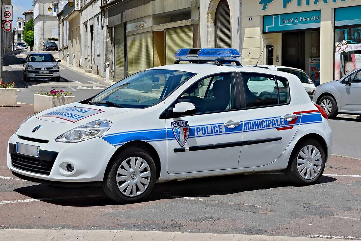 Horor u Francuskoj: Policija u kartonskim kutijama pronašla ostatke pet beba