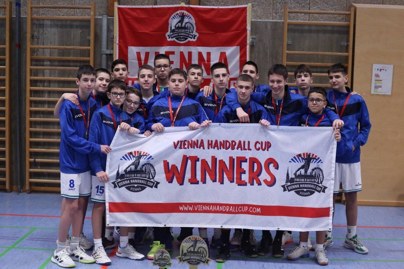 Prvi Vienna Handball CUP 2025 u Beču okupio 400 mladih rukometaša, RK “Bijeljina” četvrti (FOTO)