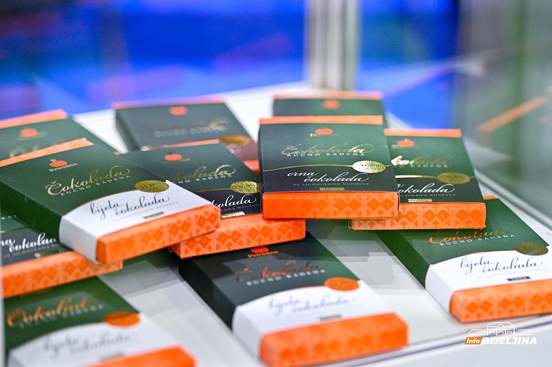 Porodica Sjerić izložila bogat asortiman zdravih proizvoda na Poljoprivrednom sajmu u Novom Sadu