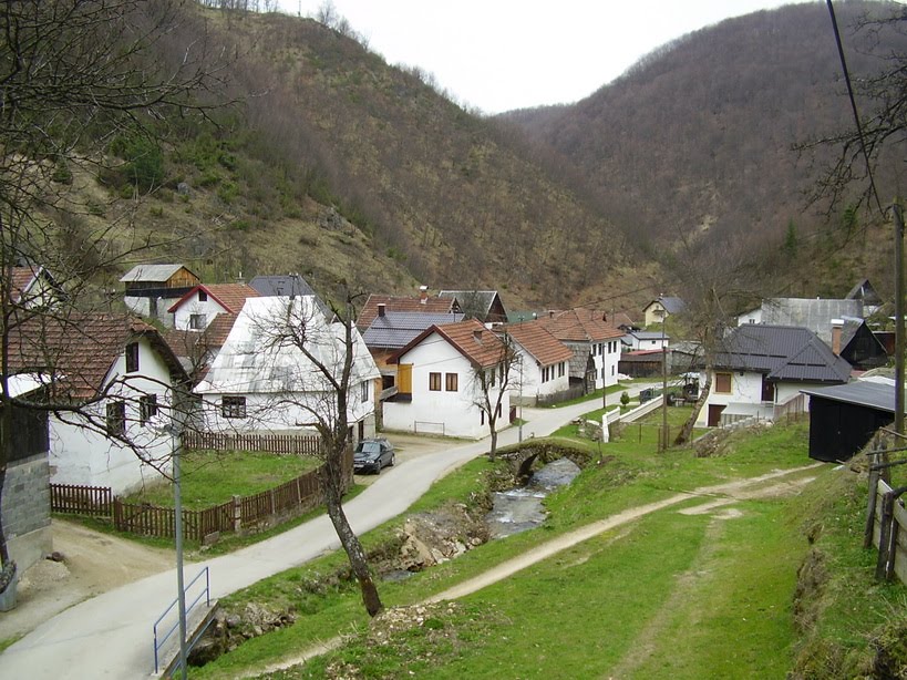 Obogatio se, ali nije zaboravio rodnu grudu: Ivo Medić nakon smrti poklonio 1,2 MILIONA KM za dovođenje asfalta u svoje selo (VIDEO)