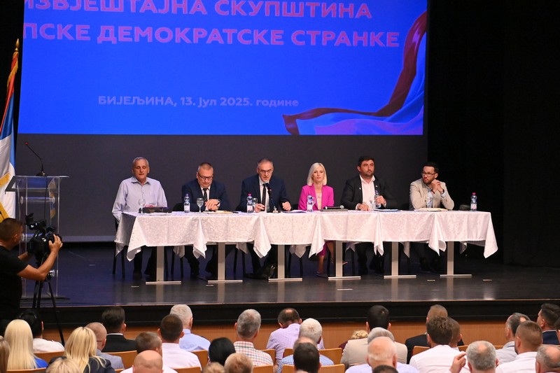 Bijeljina: Počela Izvještajna Skupština SDS-a, šta će delegati odlučiti? (FOTO) 