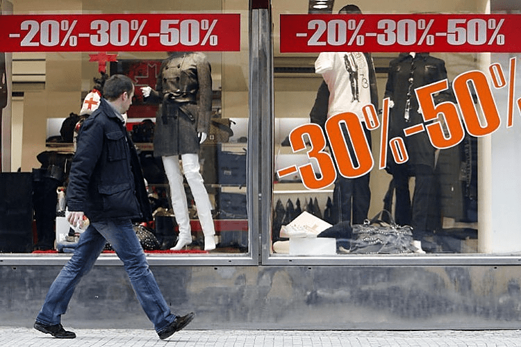 Talas sniženja prazni police i novčanike