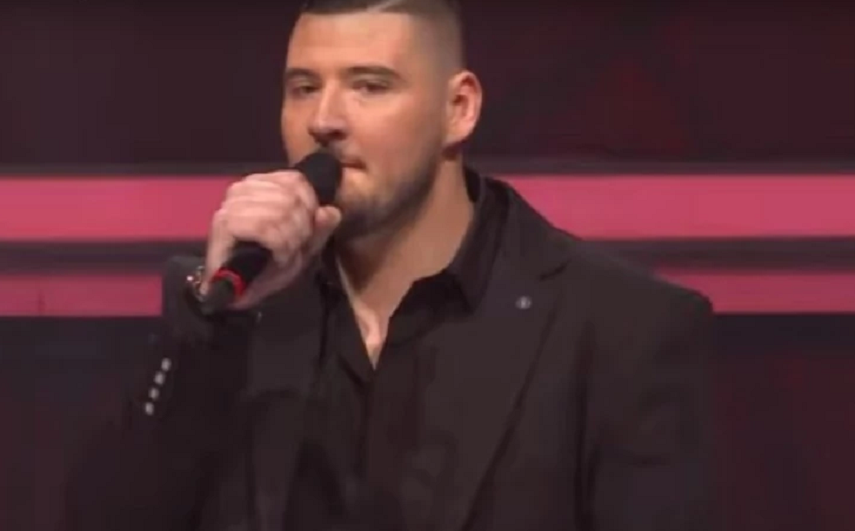 PREMINUO MLADI PJEVAČ 