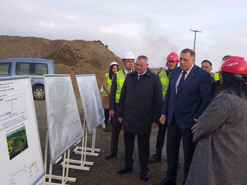 Projekat auto-puta Vukosavlje - Brčko može u realizaciju, Višković poručio: Ponosan sam jer Srpska dobija novih 110 km (FOTO)