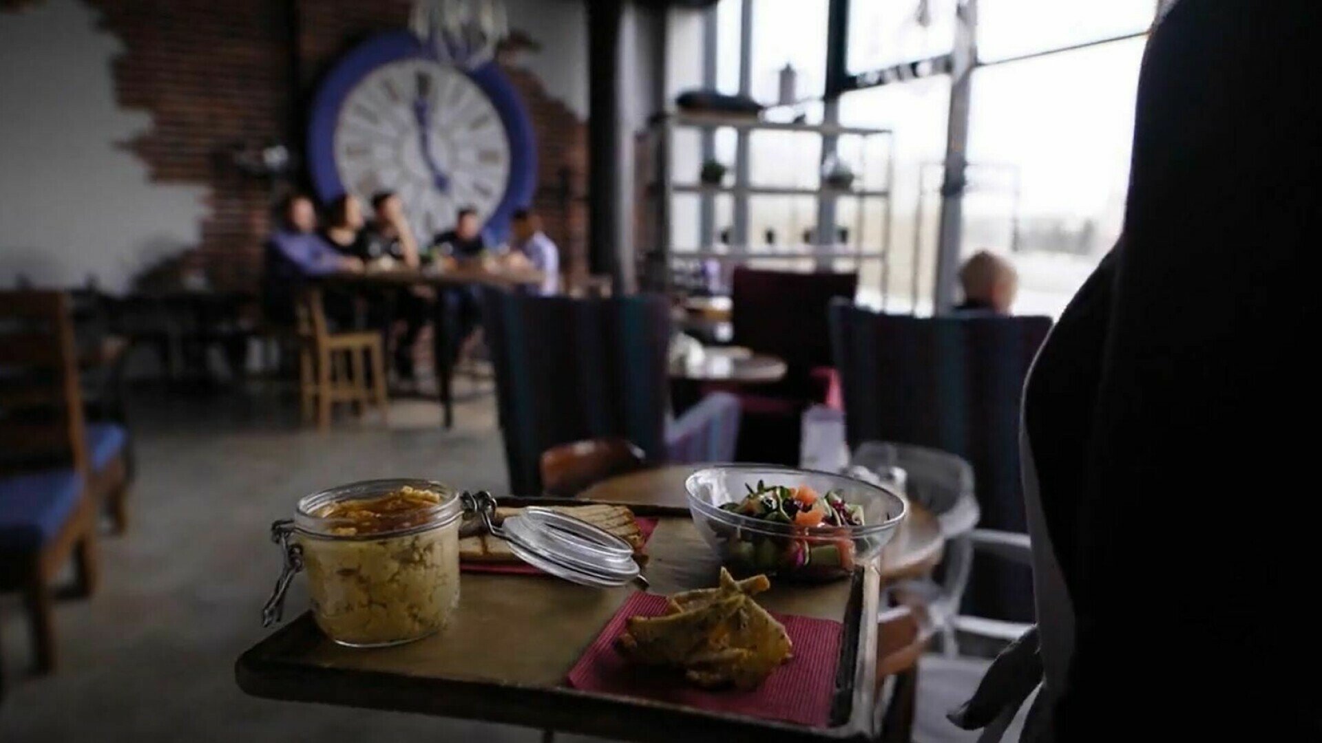 Inspektori napisali oko 200 prekršajnih naloga ugostiteljima u Srpskoj zbog loših higijenskih uslova