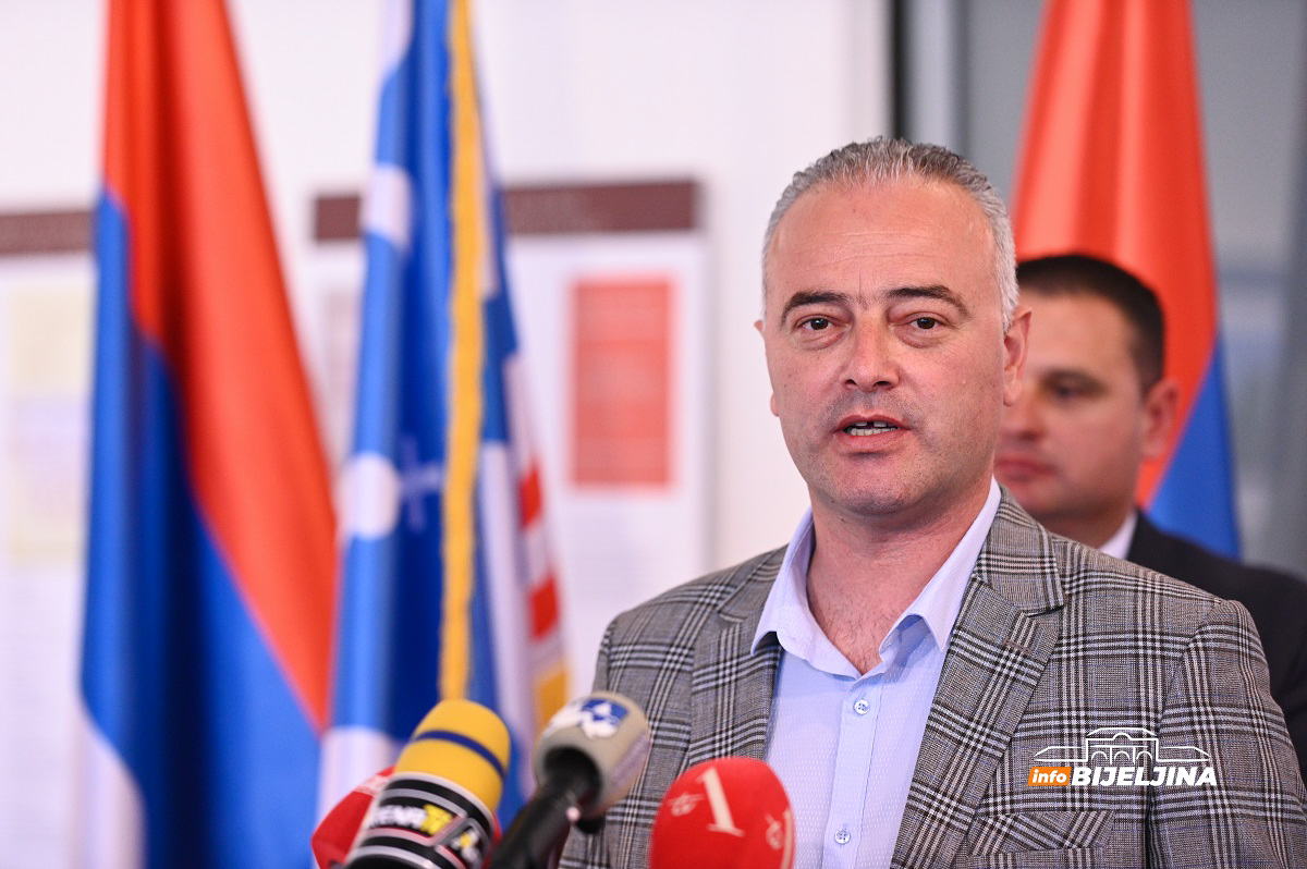 Trninić: Petrović u paničnom strahu od opoziva