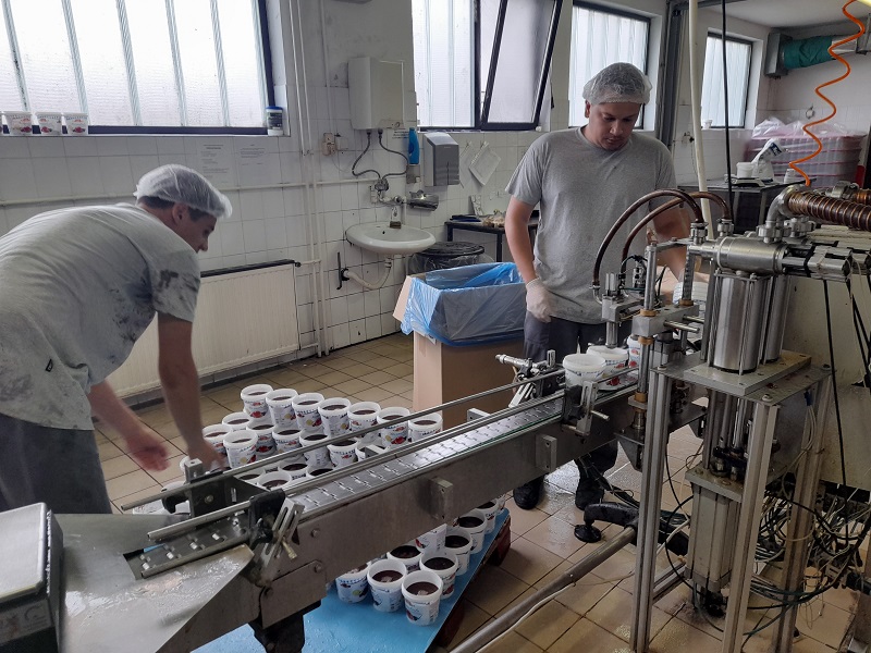 KUPCI U SEMBERIJI STRAHUJU DA ĆE PLATITI KRAJNJI CEH: Poskupljenja ugrožavaju prehrambenu industriju