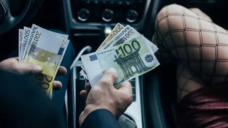 Razotkrivanje elitne prostitucije u Loznici: Na meti ucjena i policajac milioner