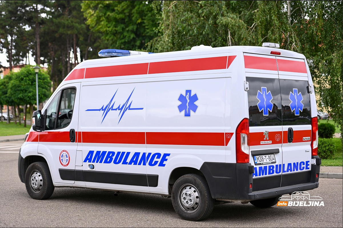 Herojski posao vozača saniteta bijeljinske bolnice: Svaki minut bitan, u Beograd se stizalo i za sat (FOTO)