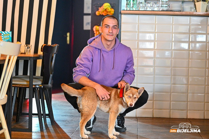 „Pet friendly“ kafići u Bijeljini olakšica za vlasnike kućnih ljubimaca (FOTO)