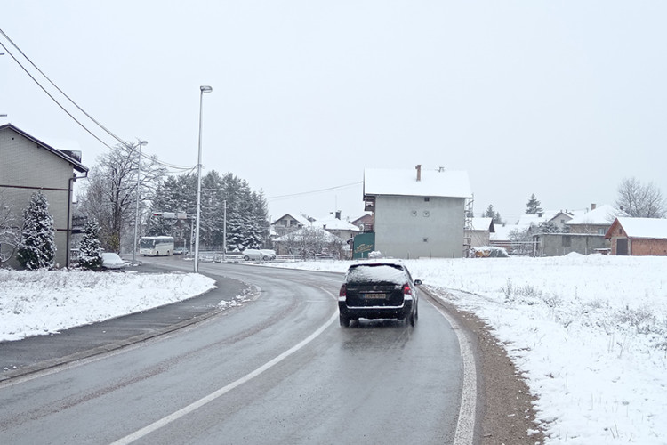 Vozači oprez: Klizavi kolovozi