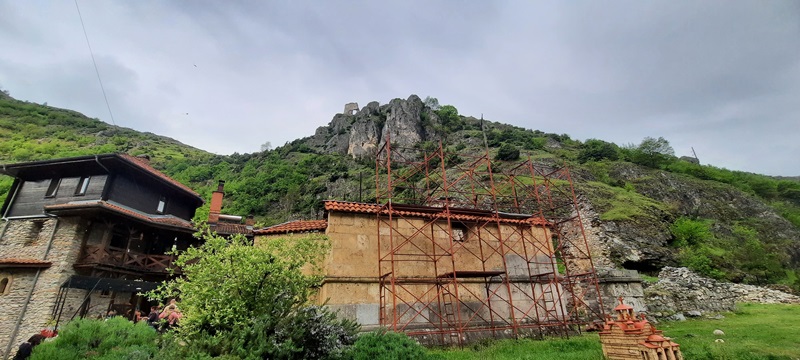Srpske svetinje na Kosovu i Metohiji: Oaze duhovnosti, identiteta i otpora /FOTO/