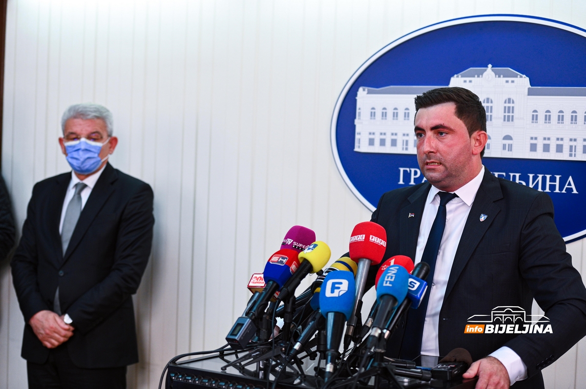 Džaferović nakon sastanka sa Petrovićem: Hvala gradonačelniku (FOTO)