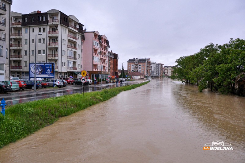 Ovako su u vrijeme velike poplave izgledali dijelovi Bijeljine (FOTO)