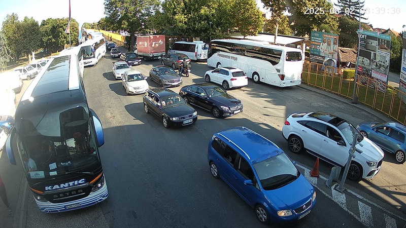 AMS upozorava: Gužve na granicama