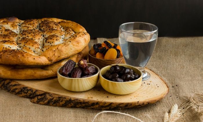 NAJVEĆI GRIJEH TOKOM POSTA: Da li smiju da se gledaju serije, a za koga važe blaža pravila?