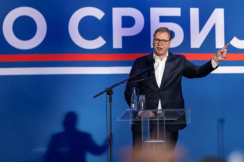 Vučić se žestoko obrušio na FSS: Šta me briga što se Englezima ne ide u Leskovac?