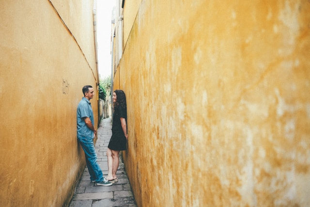 Naučnici otkrili: Šta muškarci, a šta žene prvo gledaju kada im se neko dopada