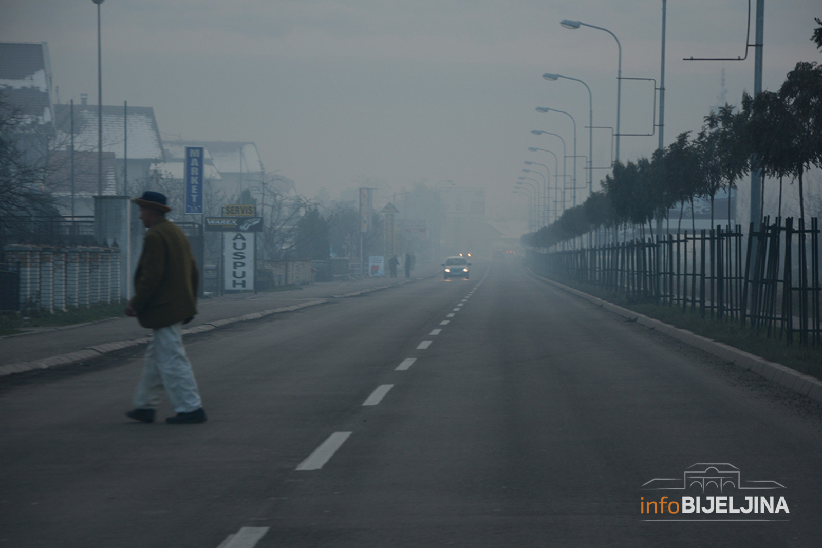 VOZAČI, OPREZ! Na pojedinim dionicama smanjena vidljivost zbog magle