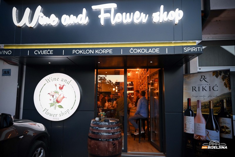 Radionica u Wine and Flower shopu Bijeljina: Gosti uživali u izvanrednim vinima vinarije Cantina Rikić sa Fruške gore (FOTO)