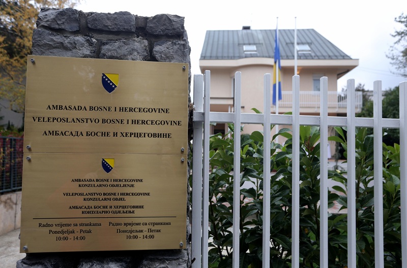 Apsurdi plata u diplomatiji BiH: Kolika je plata ambasadora BiH u Parizu, Londonu i Moskvi?