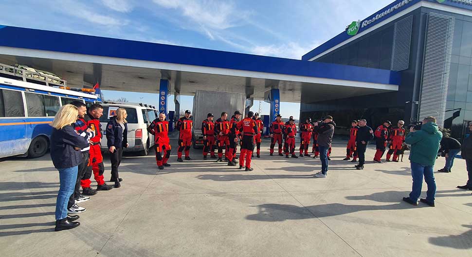 Heroji Srpske stigli kući iz Turske: U Bijeljini doček kolega iz Civilne zaštite