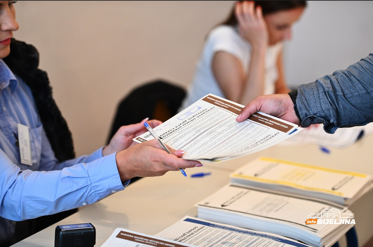 U biračkom mjestu u kojem su pronađeni popunjeni glasački listići danas se glasa