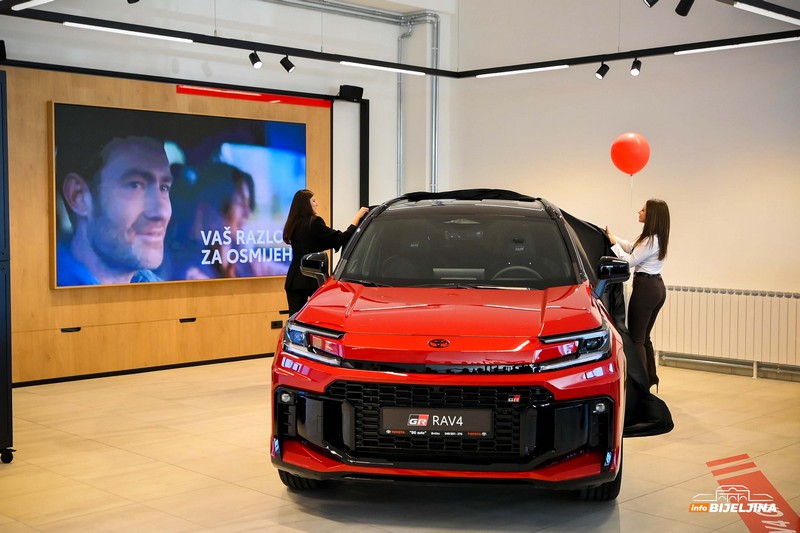 U Brčkom svečano otvoren novi Toyota salon, zvijezda večeri novi model RAV4: Kupcima usluge na najvišem nivou (FOTO)