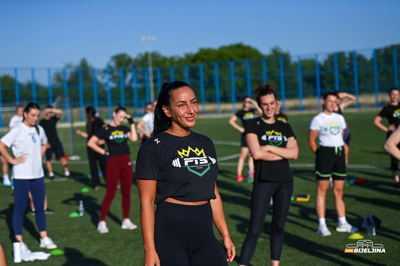 “Personal Training Studio” slavi 5. rođendan, volja i trud se isplatili: Trening na otvorenom, pa žurka (FOTO)