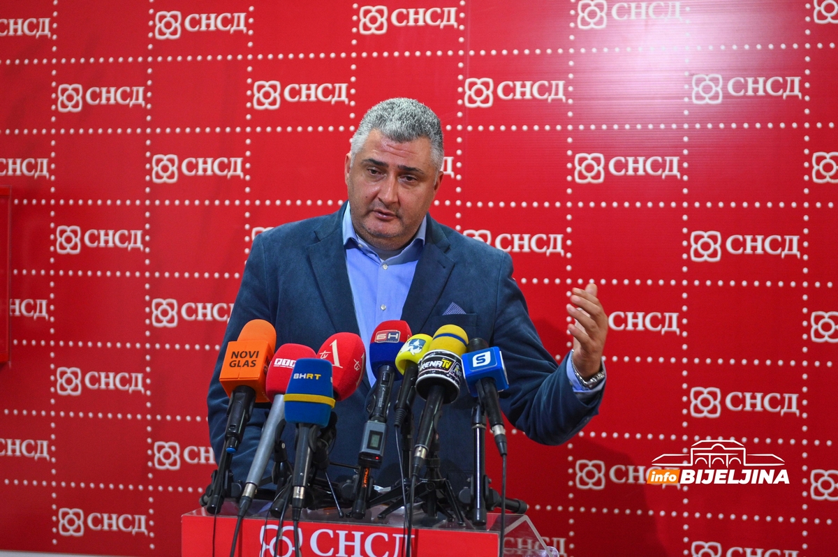 Milovanović: Inicijative od kojih bi građani imali koristi stoje u ladici kod gradonačelnika