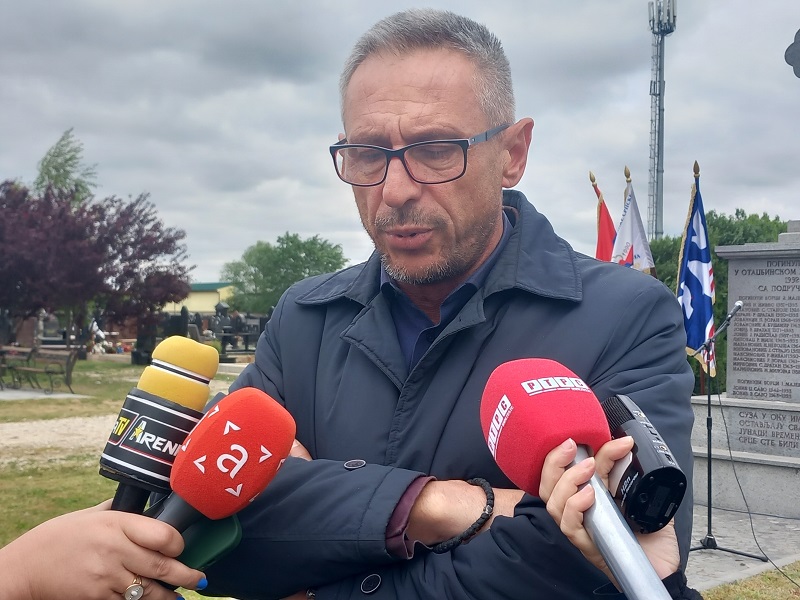 Na groblju u Pučilama obilježena 31 godina od bitke za Banj brdo (FOTO)