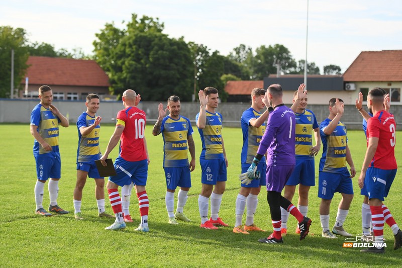 Bivši izgrač “Proletera” došao iz Ciriha na prijateljsku utakmicu u Dvorove: Meč za pamćenje (FOTO)