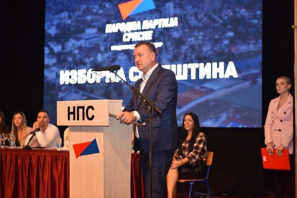 “NPS se osipa” Đorđe Popović zajedno sa odborom u Brčkom napustio stranku