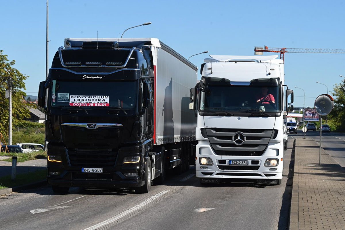 Prevoznici nastavljaju protest, poslovna zajednica apeluje na prekid