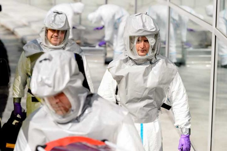 Velika BBC-jeva analiza: Ima li dokaza da SAD finansiraju istraživanje biološkog oružja u Ukrajini?