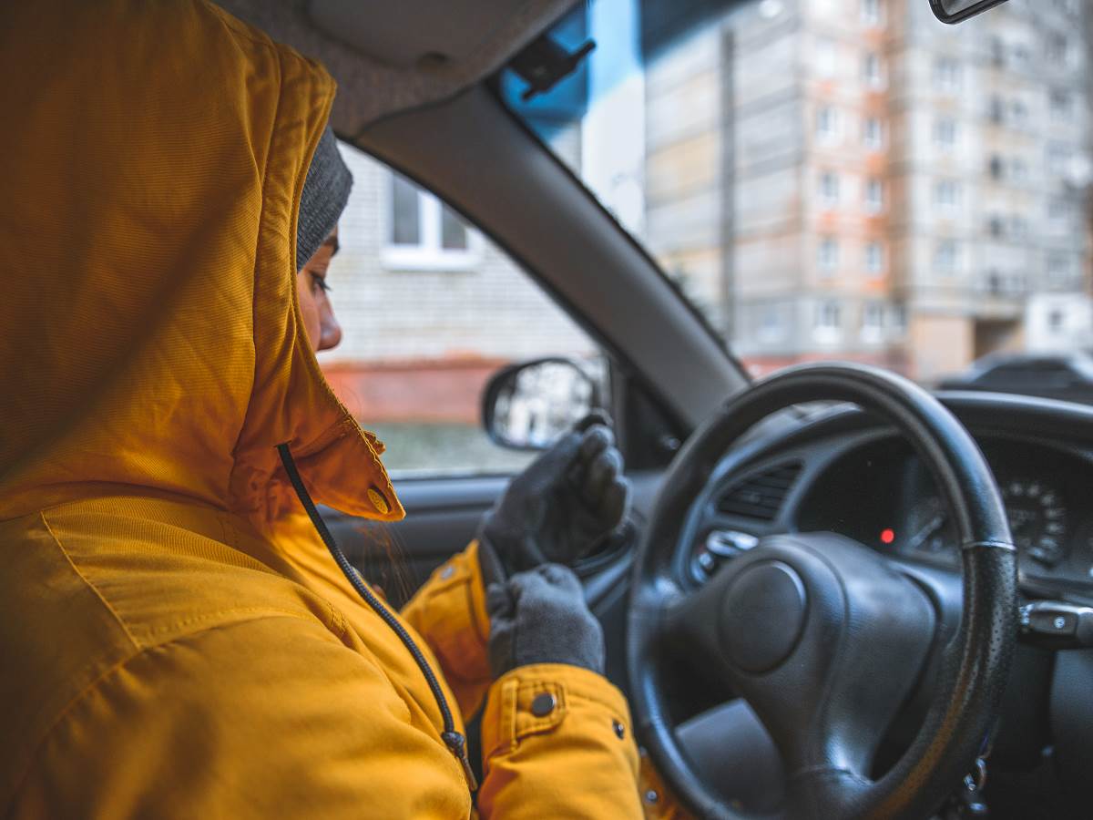 Zimi ne treba zagrijavati automobil prije nego što sjednete u njega, evo zašto