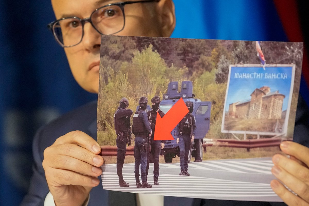 Ministar odbrane Srbije: Pitam Kurtija šta će sa tim što kosovska policija koristi naše naoružanje