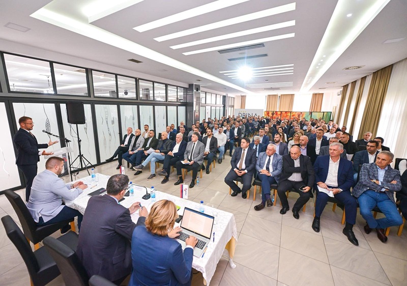 Glavni odbor PDP-a podržao novi pokret, Stanivuković najavio razgovore sa SDS-om i poručio: “Ukrupnjavamo opoziciju”