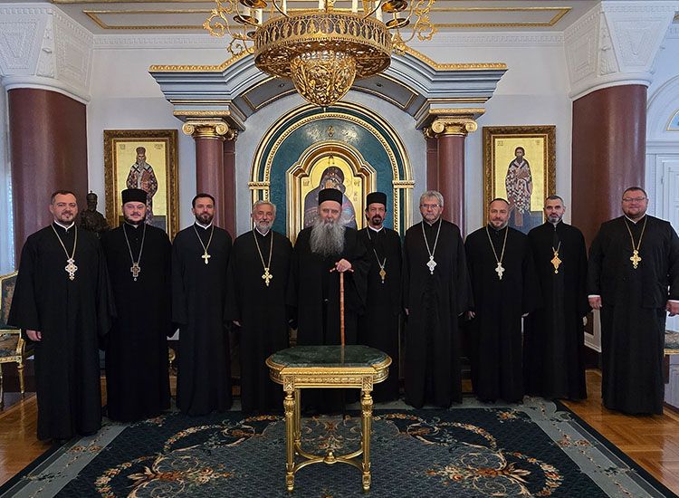 Mitropolit Fotije održao radni sastanak sa arhijerejskim namesnicima