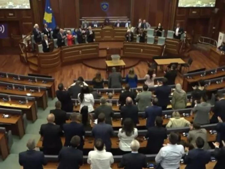 Nije izabran predsjednik privremenih institucija, raspuštena skupština u Prištini