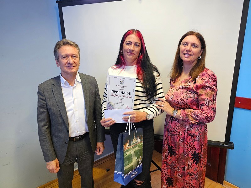 Izabrano najljepše dvorište pod Majevicom: Načelnik Ugljevika uručio nagrade najboljima