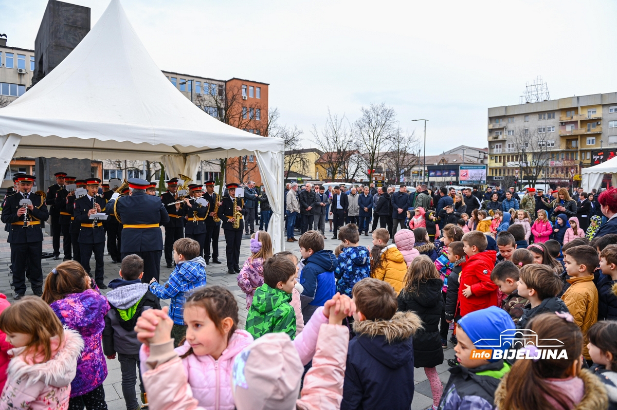 Lukač u posjeti Bijeljini: Moramo da ulažemo u Policiju i našu bezbjednost (FOTO)