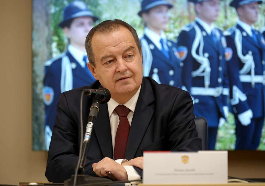 Ivica Dačić u životnoj opasnosti, priključen na aparate