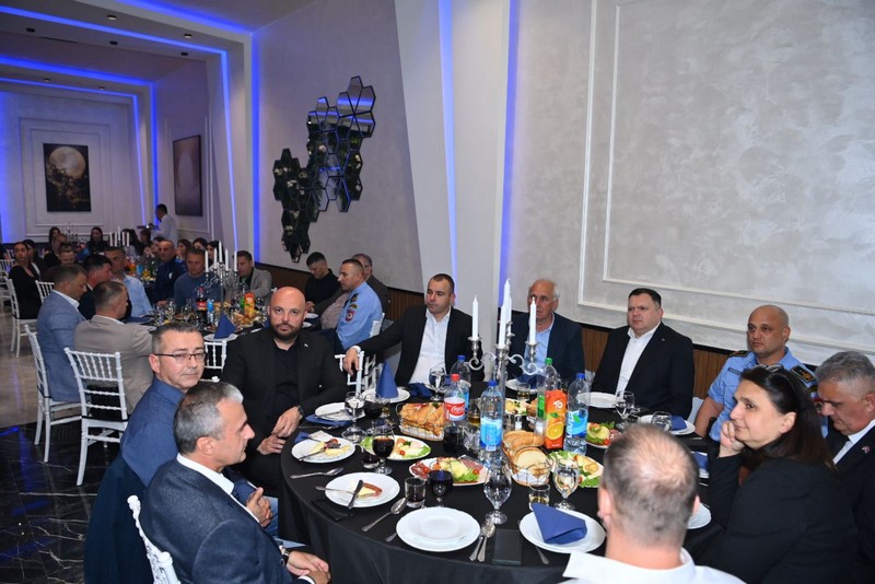 Bijeljina: Na sportskim igrama više od 80 pripadnika MUP-a, ministar pokazao umijeće u streljaštvu (FOTO)